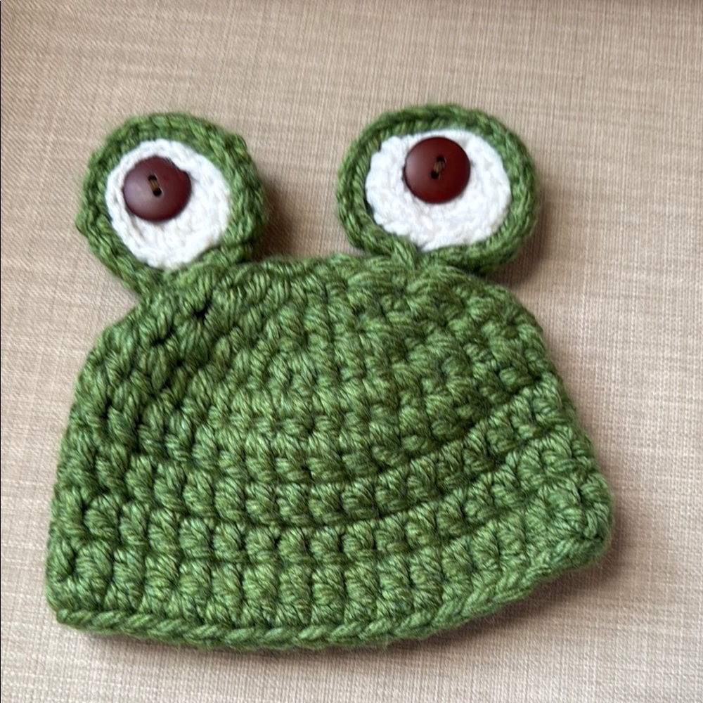 Green Frog Crochet Hat for Kids